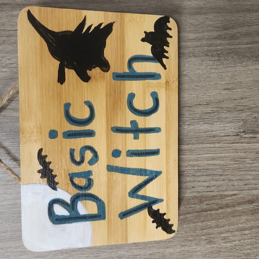 Halloween Witch Wooden Sign Hand Crafted 10 X 7 Inch - Picture 7 of 7